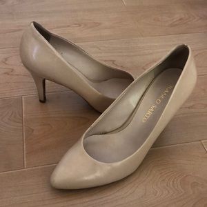 Franco Sarto Howie leather pump - nude - sz 7.5